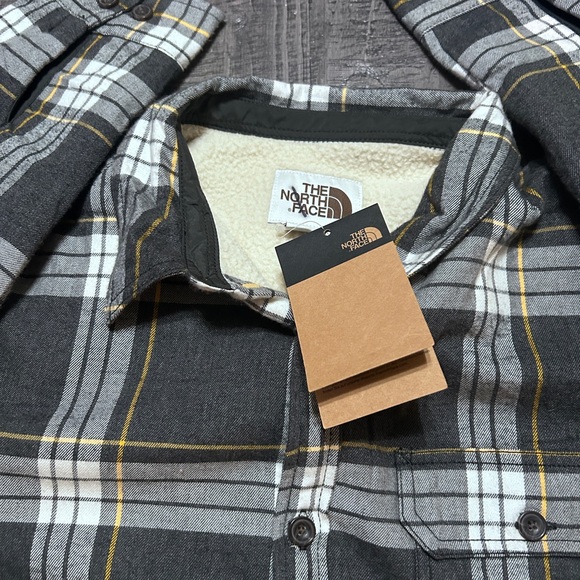 The North Face Men's Plaid Shirt in Black, Gray, and Yellow - Picture 3 of 11